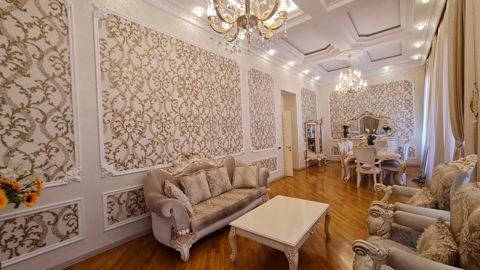 Satış: 3 otaqlı Köhnə tikili, 110 m², Səbail rayonu — Bakı