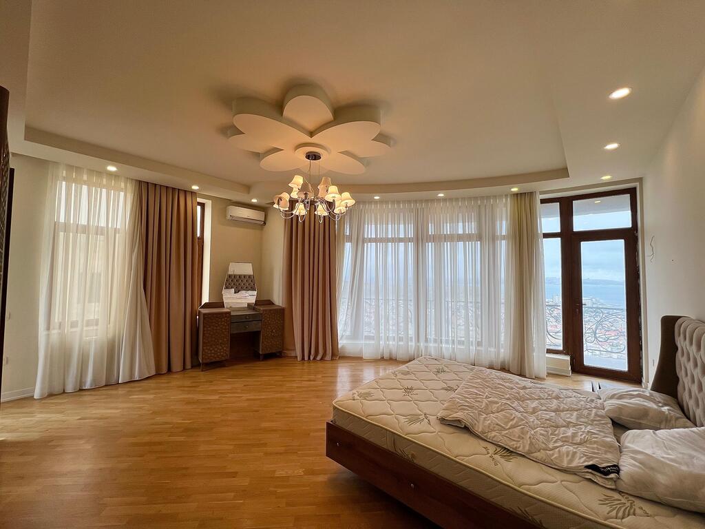 Satılır 6 otaqlı həyət evi/bağ evi 450 m² — Ev, villa, Bakı (4)