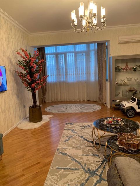 Satılır 3 otaqlı yeni tikili 82 m² — Bakı