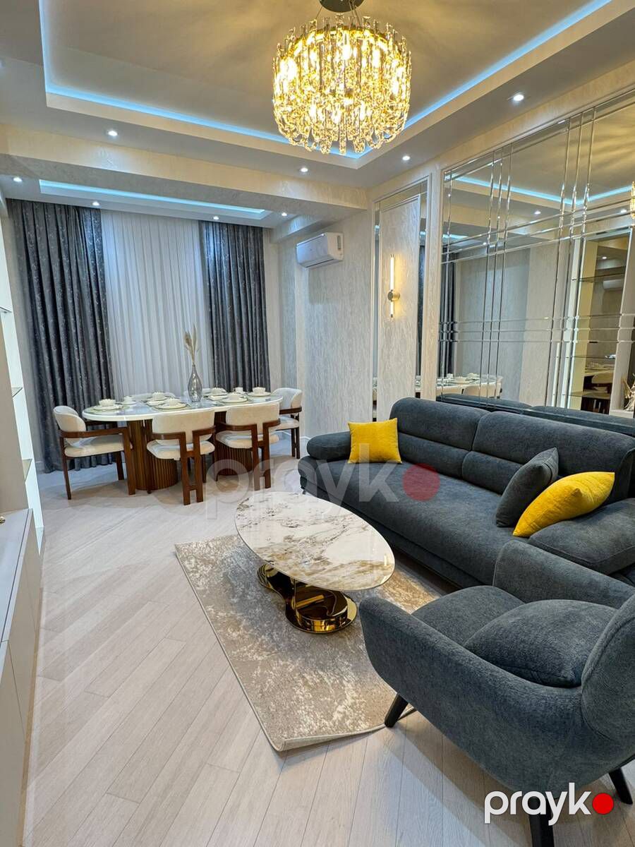 İcarəyə verilir 2 otaqlı köhnə tikili 90 m² — Mənzil, Bakı