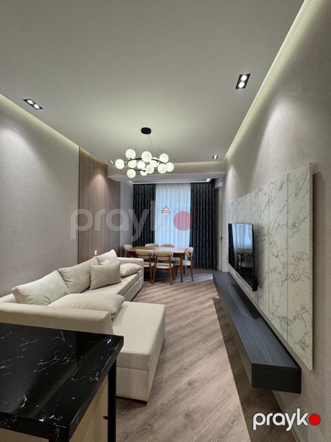 İcarəyə verilir 3 otaqlı yeni tikili 130 m²
