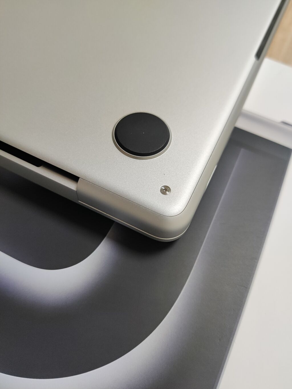 Apple MacBook Pro M5 Yenidir. Isledilmir evde. 14.2 16/512 10 — Apple Macbook, Bakı (4)