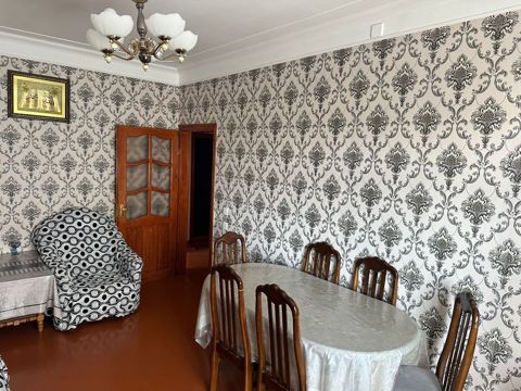 Satılır 3 otaqlı köhnə tikili 90 m² — Bakı