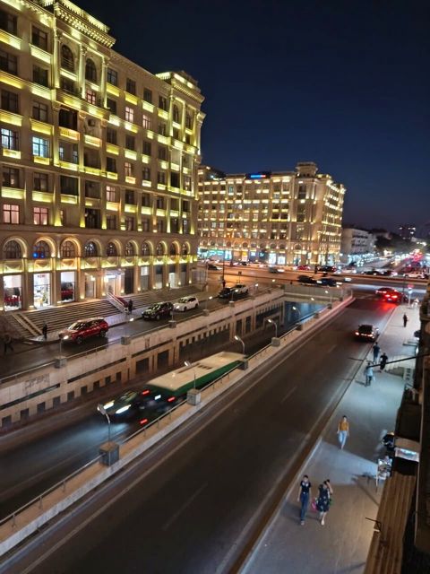 Satılır 2 otaqlı köhnə tikili 55 m² — Bakı