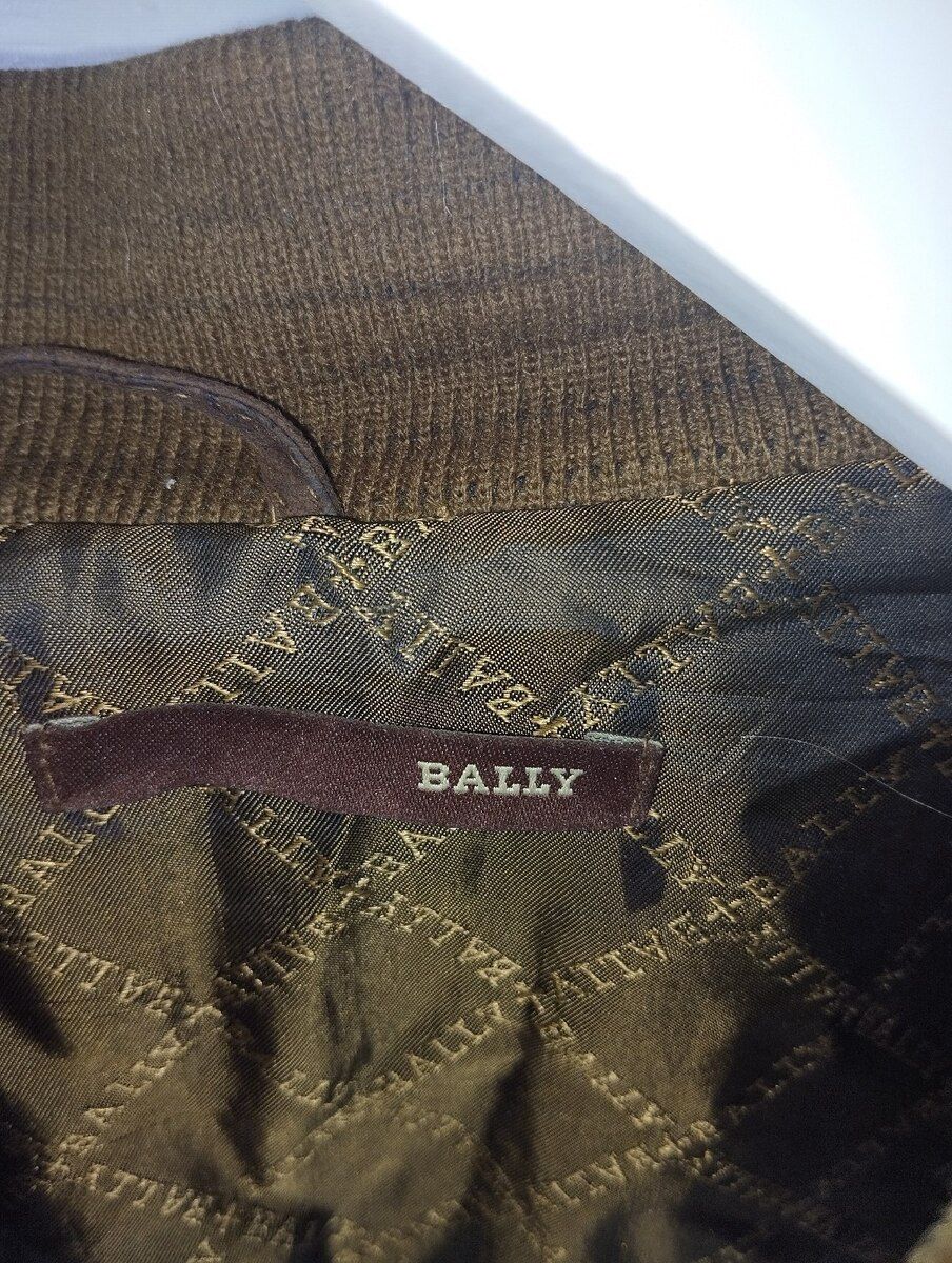 Gödəkçə Bally — Geyim, ayakkabı, aksesuarlar, Bakı (5)