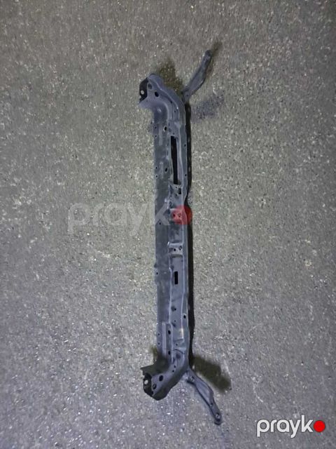 Hyundai Elantra 2015 radiator panelinin yuxarı hissəsi