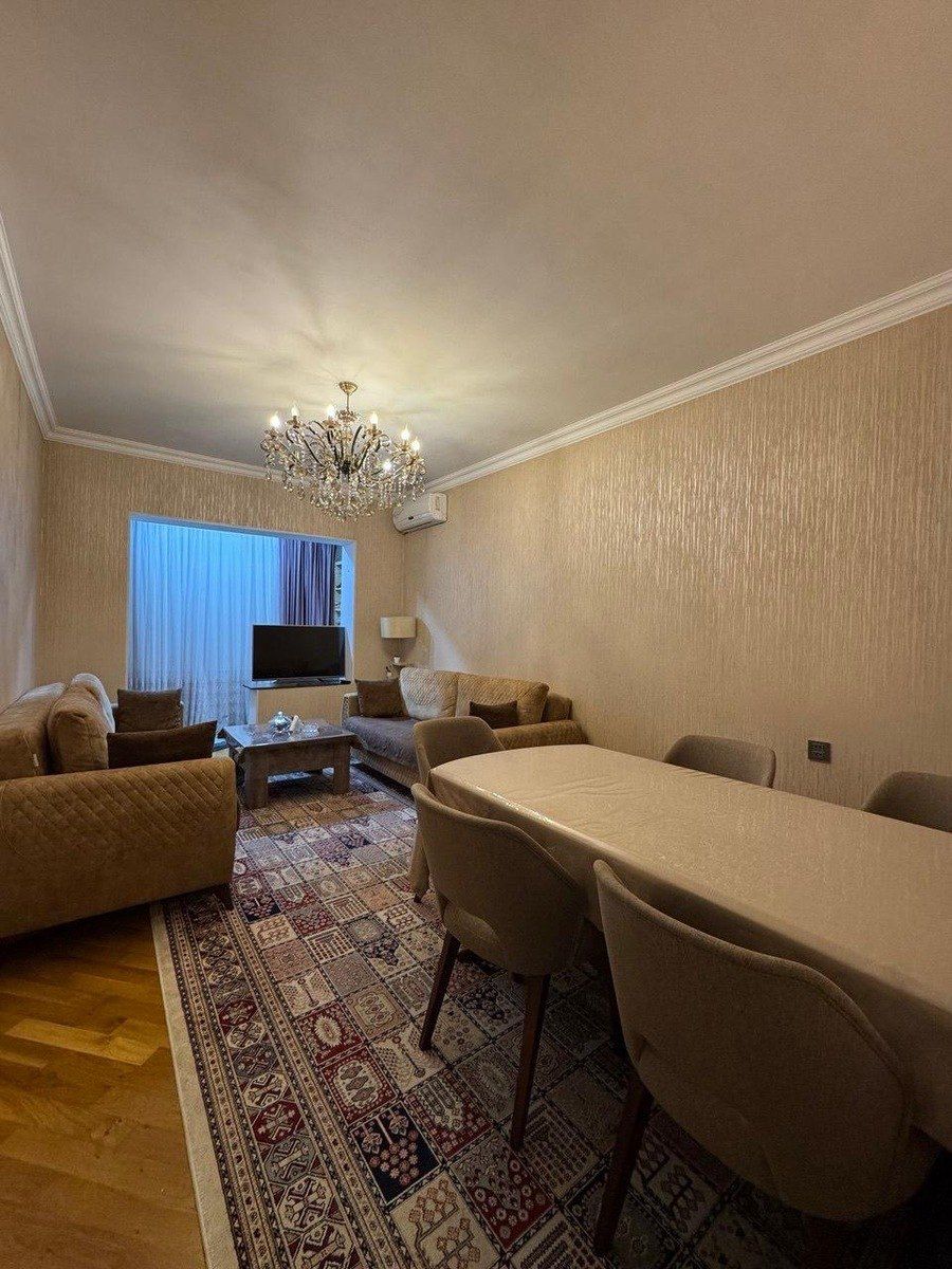Satılır 3 otaqlı köhnə tikili 100 m² — Mənzil, Bakı (3)