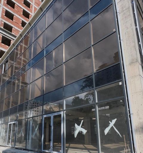 Satılır obyekt 200 m² — Bakı