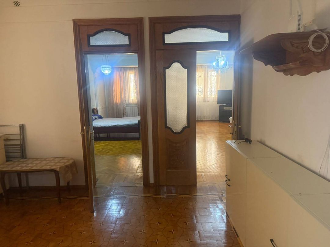 İcarəyə verilir 2 otaqlı köhnə tikili 80 m² — Mənzil, Bakı (4)