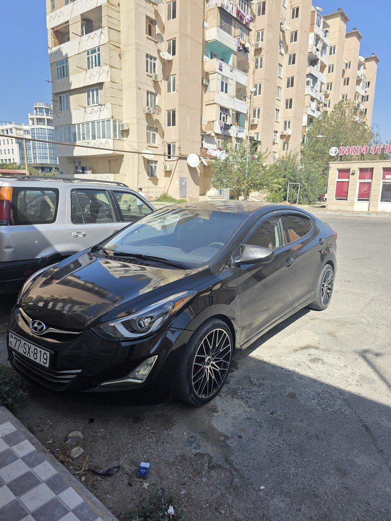 Hyundai Elantra, 1.8 L, 2015 il, 240 000 km — Avtomobillər, Bakı (4)