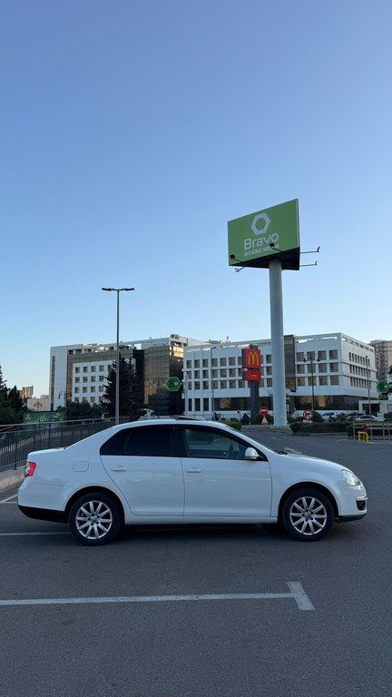 Volkswagen Jetta, 1.6 L, 2010 il, 132 000 km — Avtomobillər, Bakı (3)