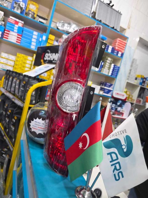 "Fiat doblo" arxa stop işığı — Bakı