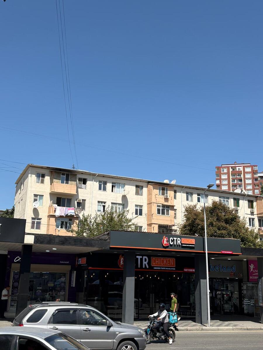 Satılır 2 otaqlı köhnə tikili 55 m² — Mənzil, Bakı (2)