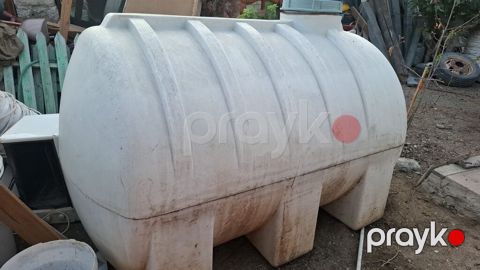 Yağmur markalı su çəni – 2000 litr - Həcm: 2000 L (korpus üzərində — Bakı