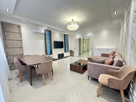 Satılır 2 otaqlı yeni tikili 108 m² — Bakı
