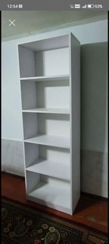 Ağ rəngli açıq rəfli kitab şkafı - Material: laminat/LDSP tipli taxta — mebel