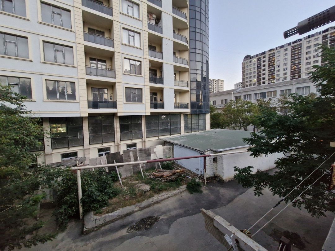 Satılır 3 otaqlı köhnə tikili 90 m² — Mənzil, Bakı (11)