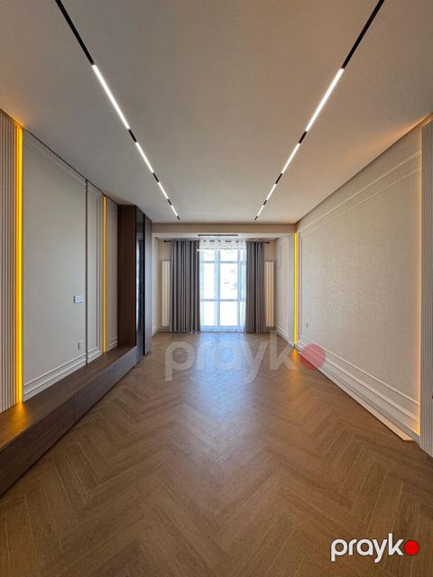 Satılır 3 otaqlı yeni tikili 125 m²