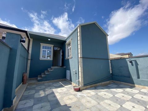 Satılır 4 otaqlı həyət evi/bağ evi 100 m² — Bakı