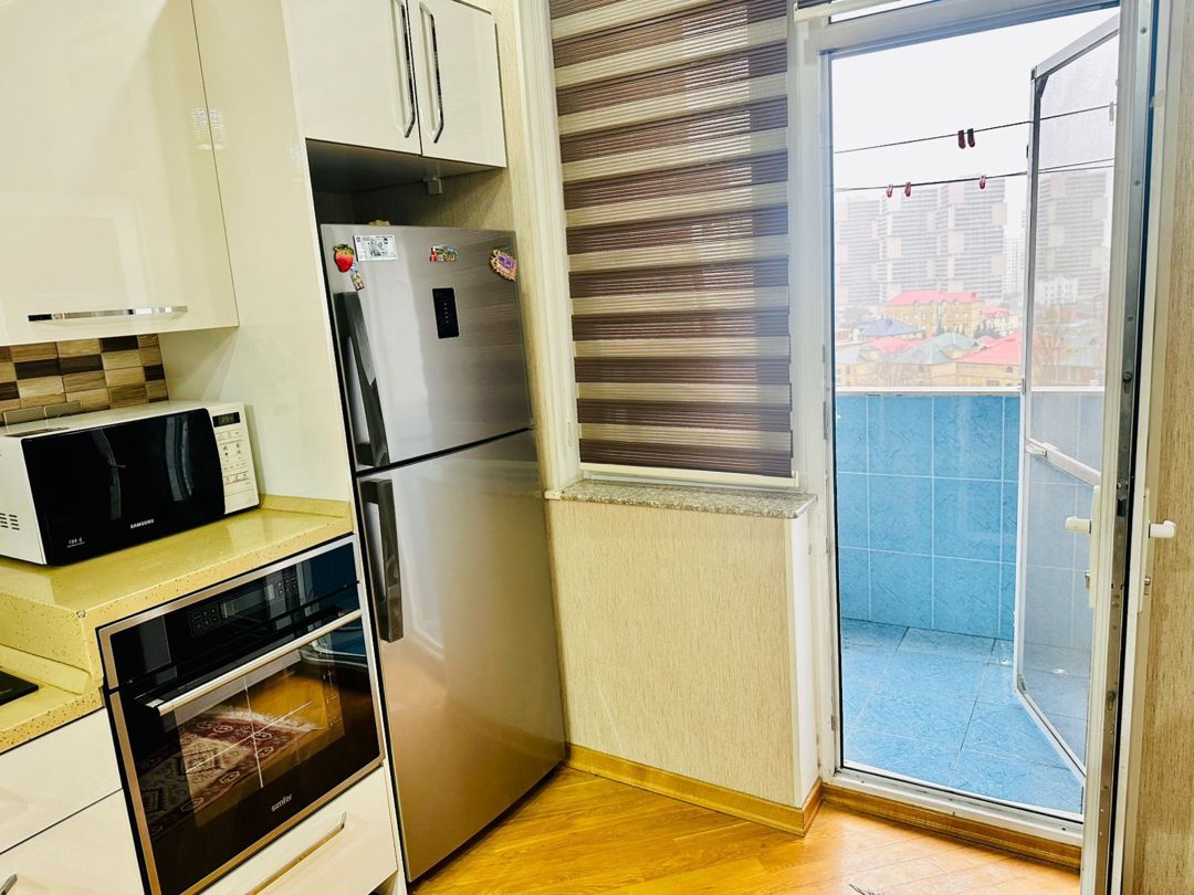 İcarəyə verilir 3 otaqlı yeni tikili 110 m² — Mənzil, Bakı (11)