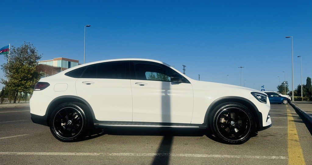 Mercedes GLC 200 4MATIC Coupe, 2.0 L, 2022 il, 56 700 km — Avtomobillər, Bakı (4)
