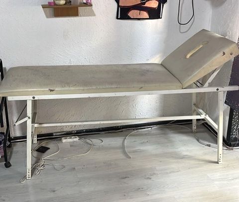 Kuşetqa 60 azn Unvan 28 may Vesile 5696 — Bakı
