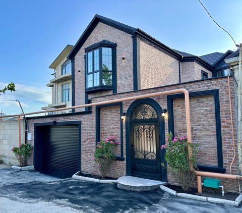 Satılır 5 otaqlı həyət evi/bağ evi 250 m² — Bakı