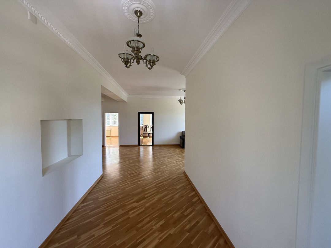 Satılır 9 otaqlı həyət evi/bağ evi 400 m² — Ev, villa, Bakı (9)