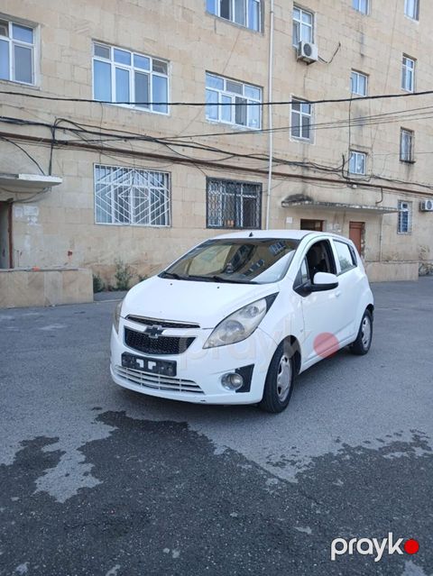 Chevrolet Spark, ağ rəng, 5 qapı İdeal vəziyyətdə heç bir prablemi — Xırdalan