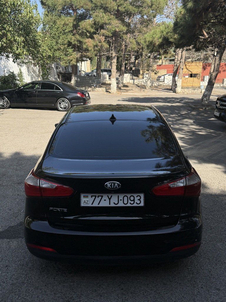 Kia Forte, 1.8 L, 2015 il, 180 000 km — Avtomobillər, Bakı (9)