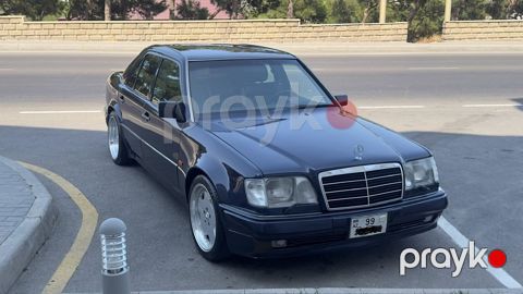 Mercedes E 320, 3.2 L, 1994 il, 294 580 km