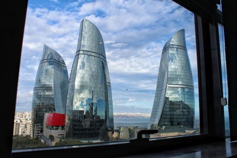 İcarəyə verilir 2 otaqlı köhnə tikili 75 m² — Bakı