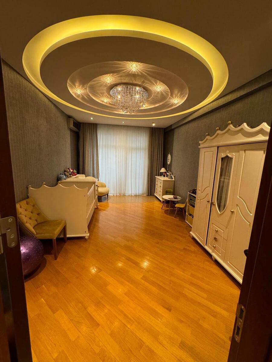 Satılır 7 otaqlı yeni tikili 450 m² — Mənzil, Bakı (12)