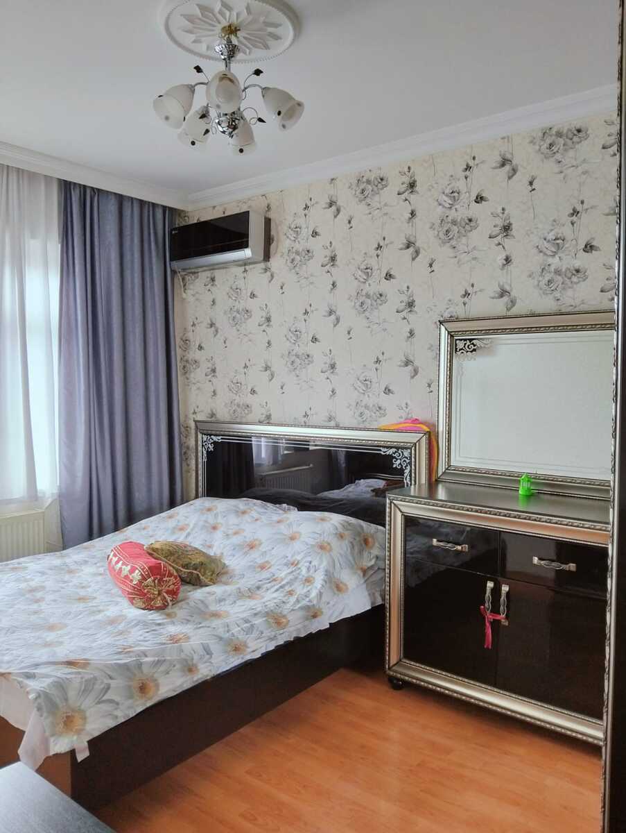 Satılır 4 otaqlı köhnə tikili 100 m² — Mənzil, Bakı (6)