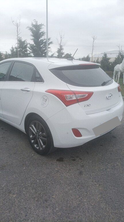 Hyundai i30, 1.6 L, 2015 il, 134 000 km — Avtomobillər, Bakı (8)