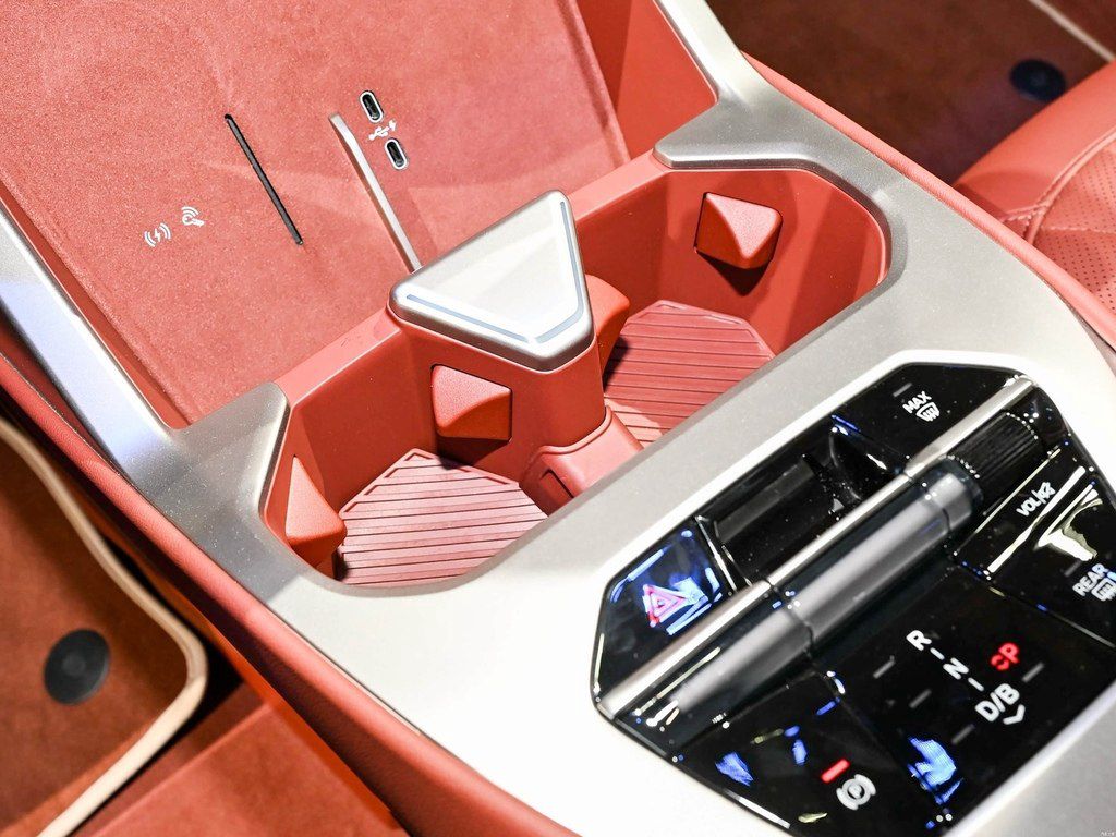 BMW iX3, 108.7 kWh, 2026 il, yeni — Avtomobillər (12)