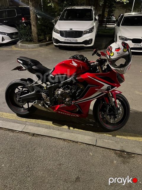 Honda CBR650R, 600 sm3, 2019 il, 17 000 km