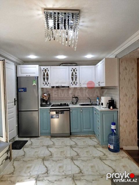 Yasamal rayonunda 2 otaqlı Köhnə tikili Satılır, 70 m²
