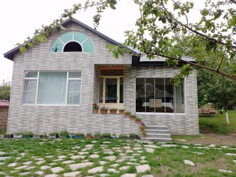 Həyət evi kirayə verilir, Qəbələ ş — Qəbələ
