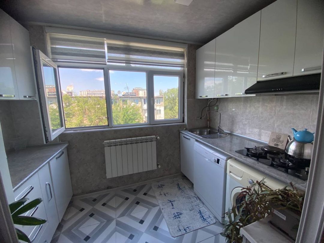 Satılır 4 otaqlı köhnə tikili 90 m² — Mənzil, Bakı (8)