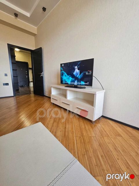 İcarəyə verilir 2 otaqlı yeni tikili 70 m²