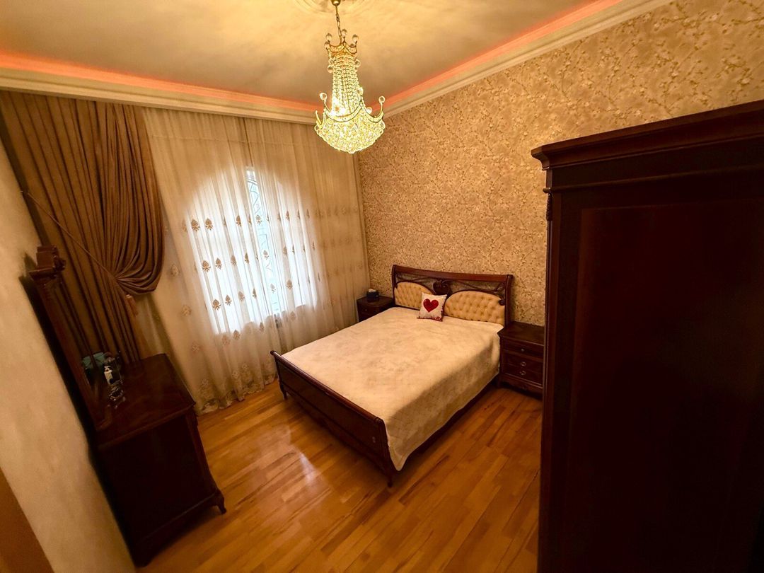 Satılır 12 otaqlı həyət evi/bağ evi 900 m² — Ev, villa, Bakı (6)