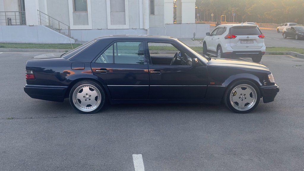 Mercedes E 320, 3.2 L, 1994 il, 294 580 km — Avtomobillər, Bakı (4)