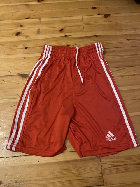Şort, Adidas, rəng - Qırmızı — Sumqayıt