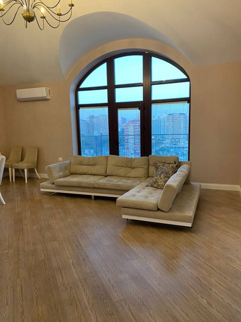 İcarəyə verilir 3 otaqlı yeni tikili 170 m² — Bakı