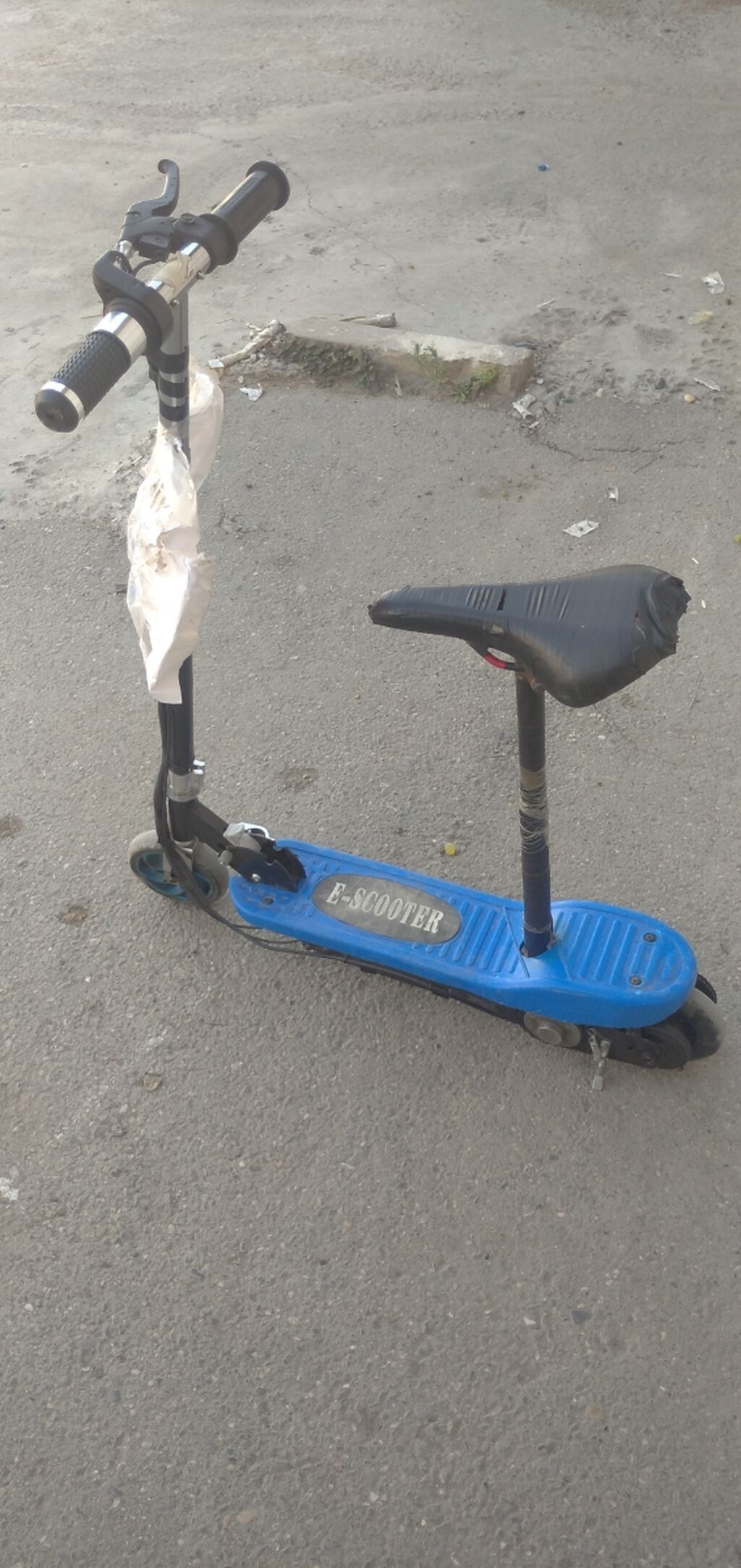 Elektrikli skuter – oturacaqlı model - Rəng: mavi gövdə, “E-scooter” — Mopedlər və skuterlər, Masazır (3)