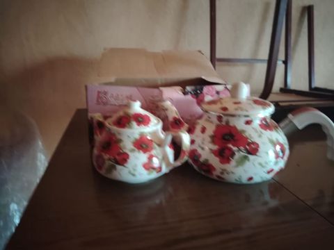 Çay dəsti, rəng - Qırmızı, Keramika — Lənkəran