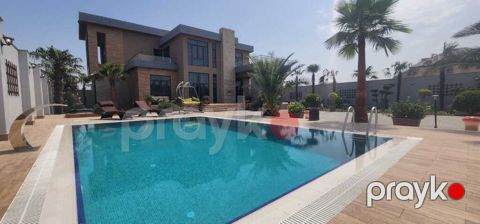 Satılır 7 otaqlı həyət evi/bağ evi 600 m²