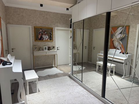 Satılır 4 otaqlı yeni tikili 120 m² — Bakı