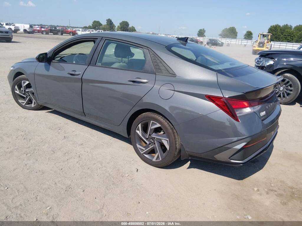 Hyundai Elantra, 2.0 L, 2025 il, 20 625 km — Avtomobillər (3)